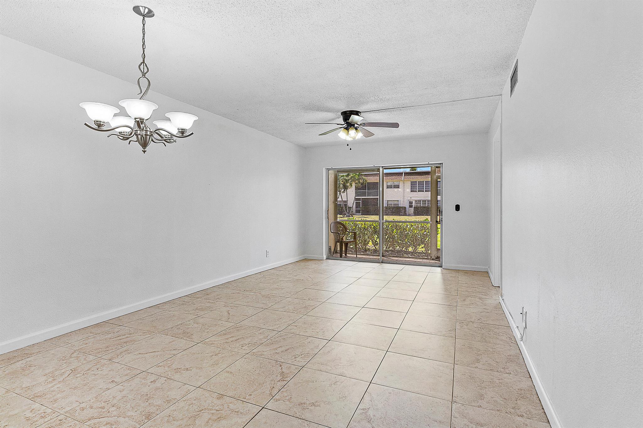 9855 Sandalfoot Boulevard 305