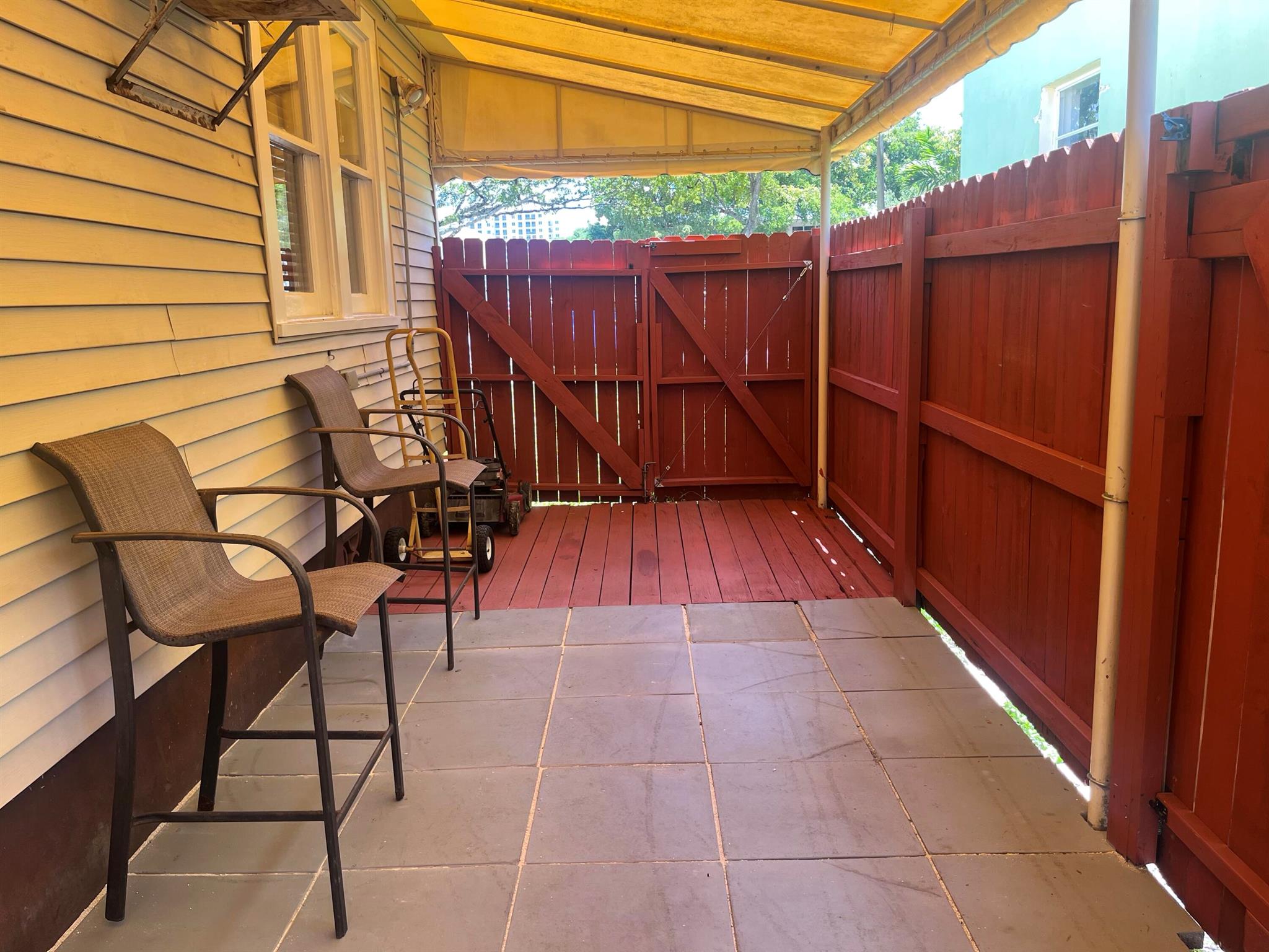 1837 Buchanan Street Front And Back