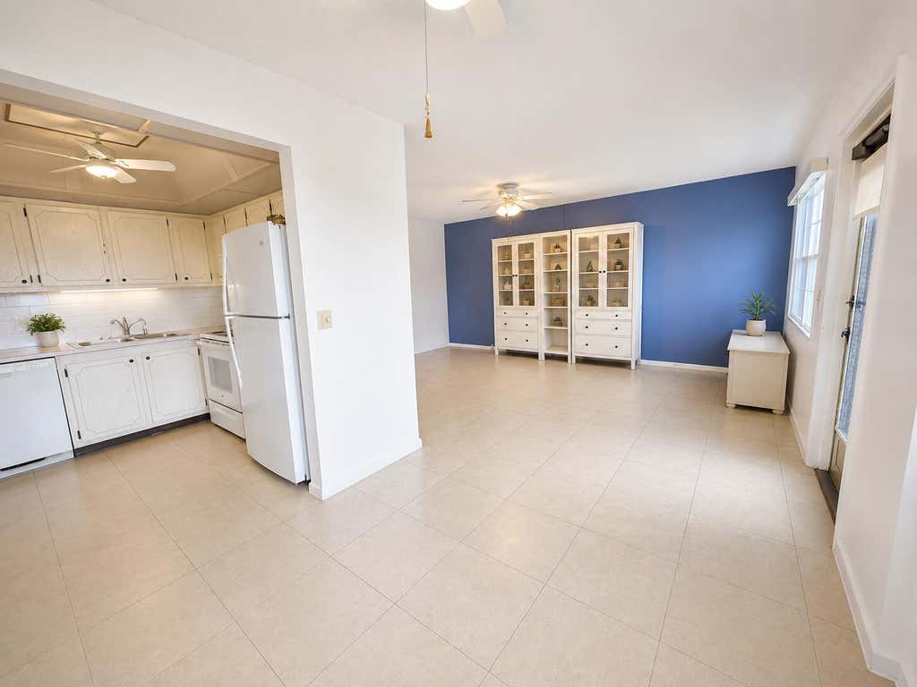 Photo of 234 CHATHAM L, West Palm Beach, FL 33417 (MLS # B26056742)