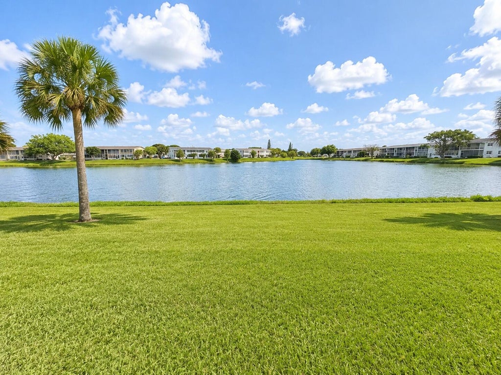Photo of 234 CHATHAM L, West Palm Beach, FL 33417 (MLS # B26056742)