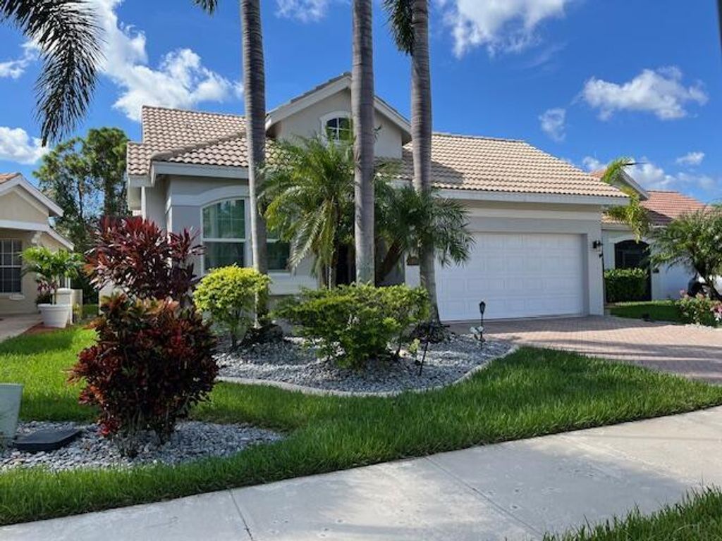 Photo of 652 SW Munjack Cove, Port Saint Lucie, FL 34986 (MLS # R11082931)