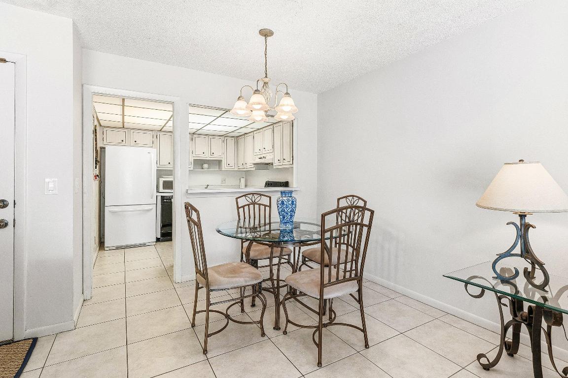 WINDEMERE HOUSE CONDO - Residential