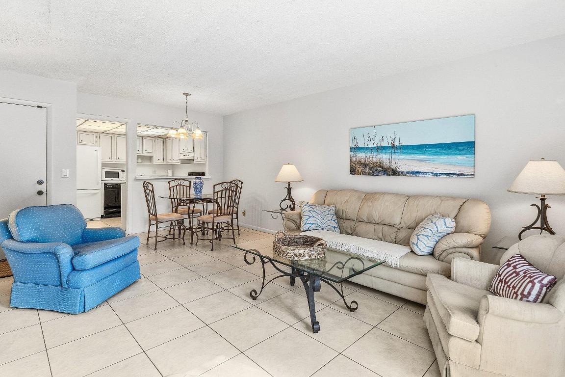 WINDEMERE HOUSE CONDO - Residential