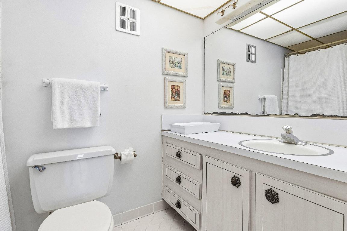 WINDEMERE HOUSE CONDO - Residential