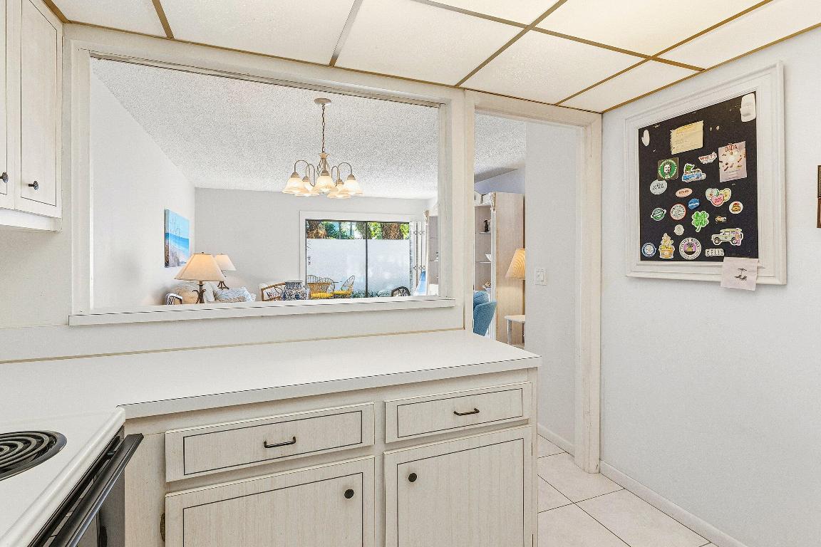 WINDEMERE HOUSE CONDO - Residential