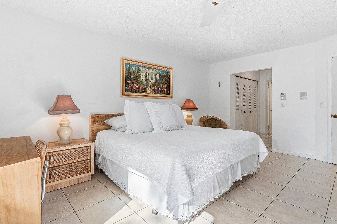 WINDEMERE HOUSE CONDO - Residential