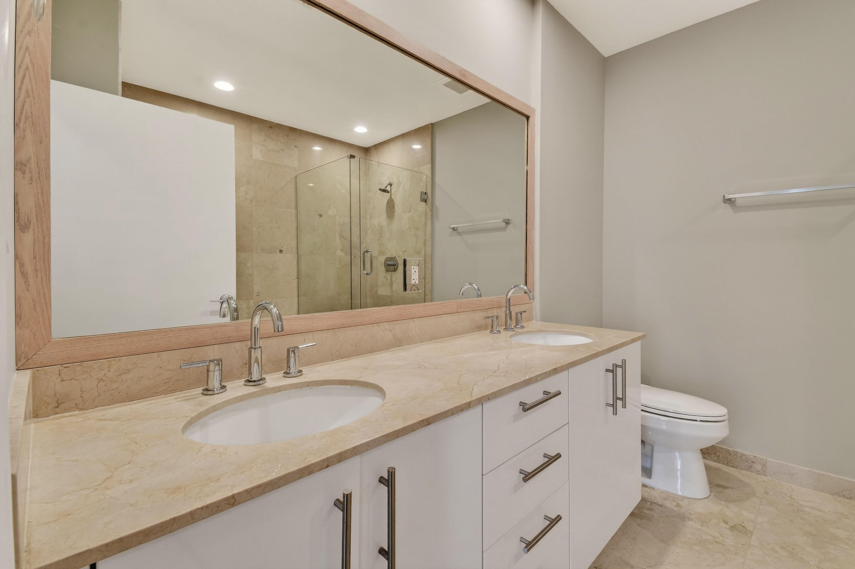 CITYPLACE SOUTH TOWER CONDO - Residential Lease