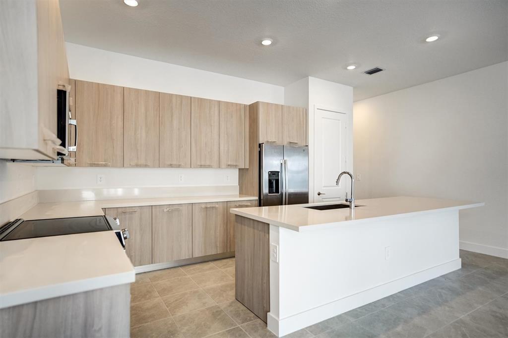 CRESCENT RIDGE - Residential Lease