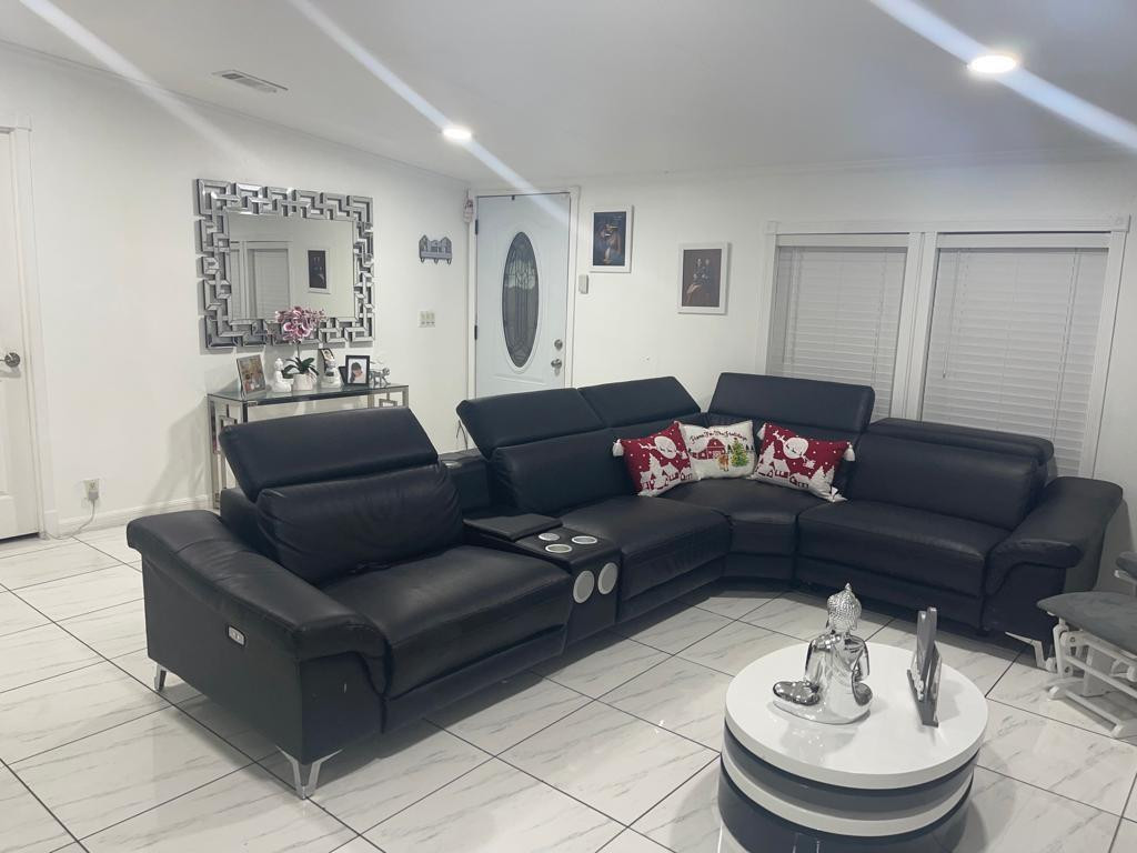 , Miramar, FL, 33025/$150,000 1 28904049