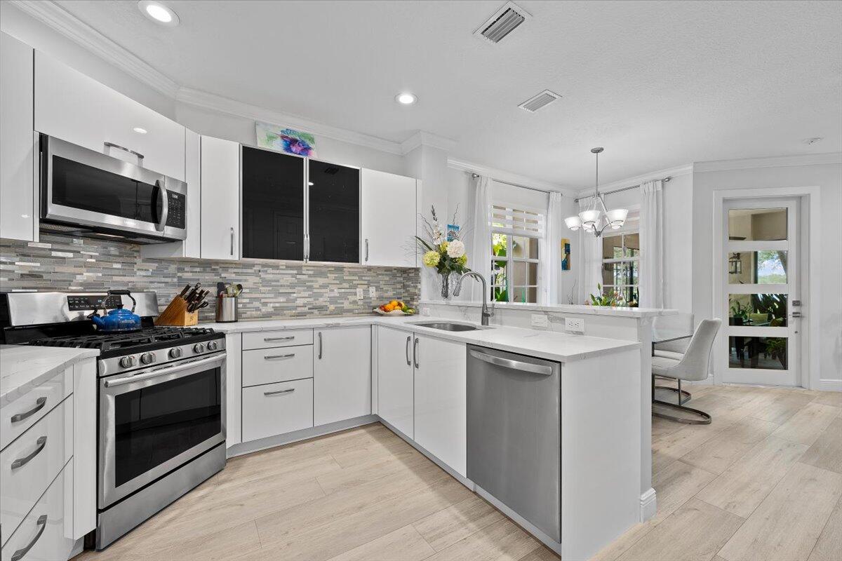 MANSIONS AT EVERGRENE CONDO - Residential
