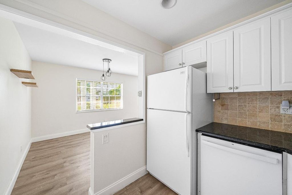 Photo of 2455 NE 51st Street #E102, Fort Lauderdale, FL 33308 (MLS # R11130136)