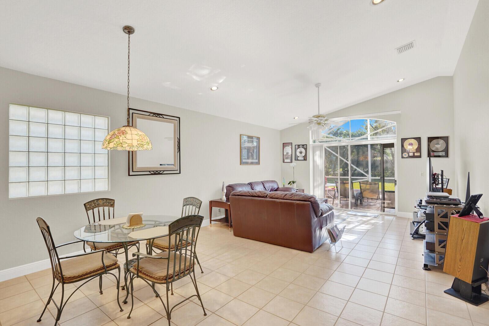 INDIAN HILLS 1 - Residential