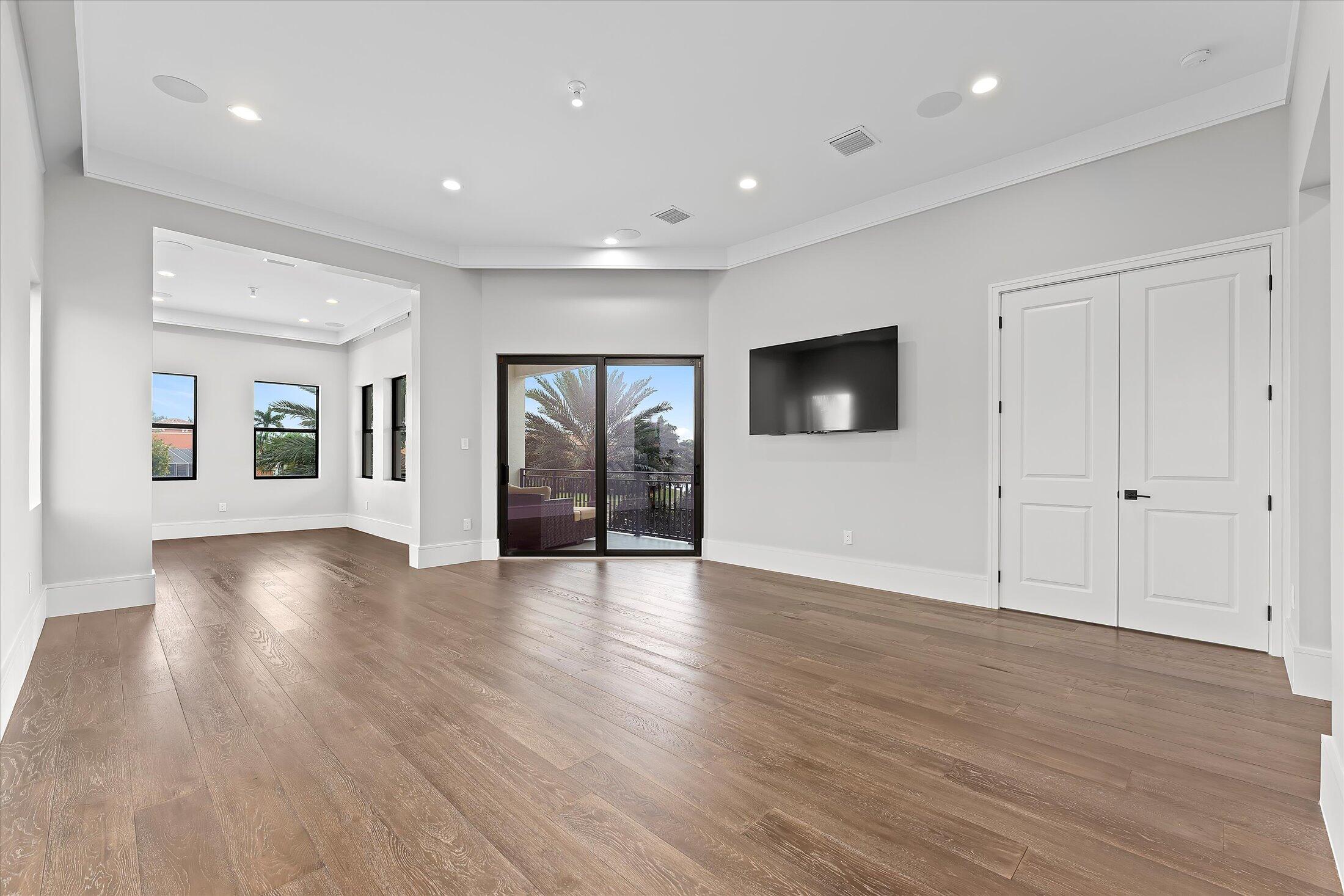 OLYMPIA 1 - Residential