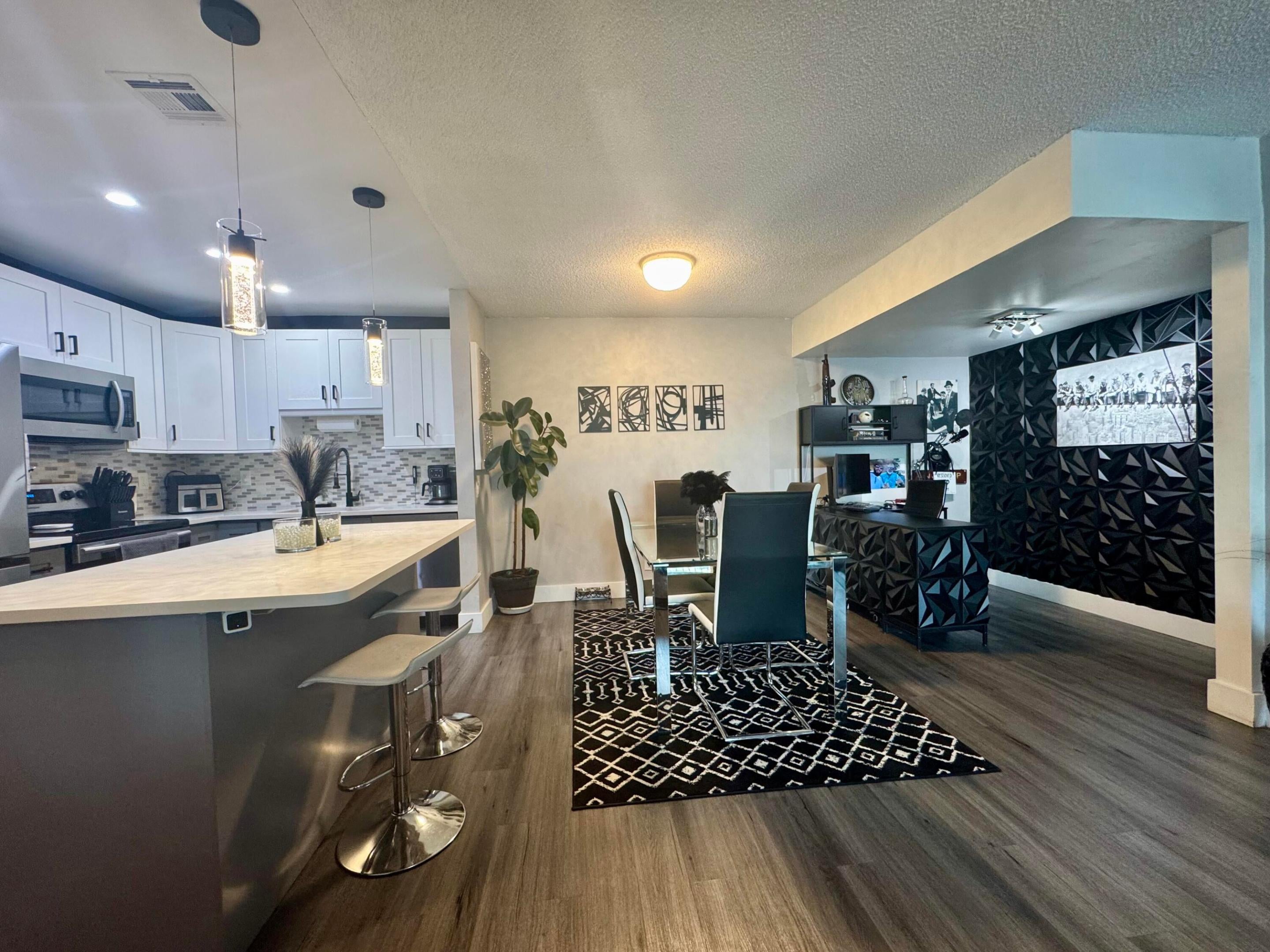 140 CYPRESS CLUB Drive 407