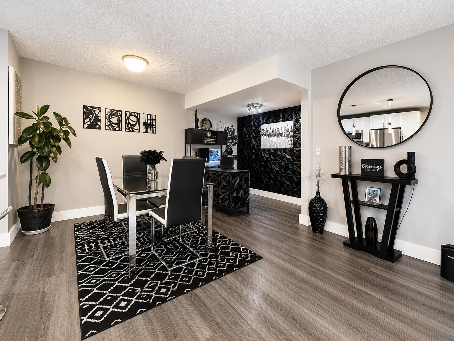 140 CYPRESS CLUB Drive 407
