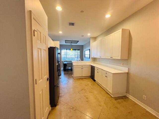 CARRIAGE POINTE TOWNHOMES PUD - Residential Lease