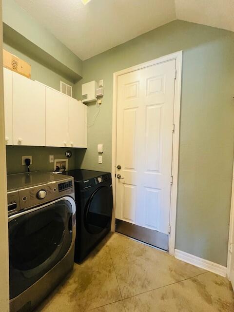 CARRIAGE POINTE TOWNHOMES PUD - Residential Lease