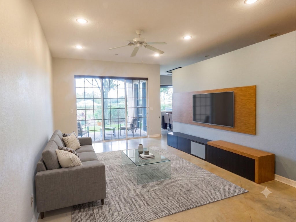 Photo of 30 Beechdale Lane, Boynton Beach, FL 33426 (MLS # B26024114)