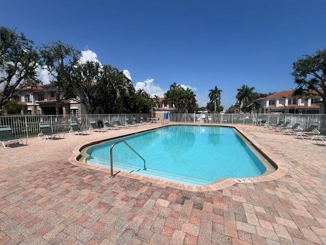 CARRIAGE POINTE TOWNHOMES PUD - Residential Lease