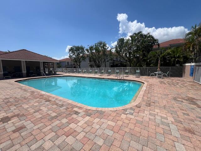 CARRIAGE POINTE TOWNHOMES PUD - Residential Lease