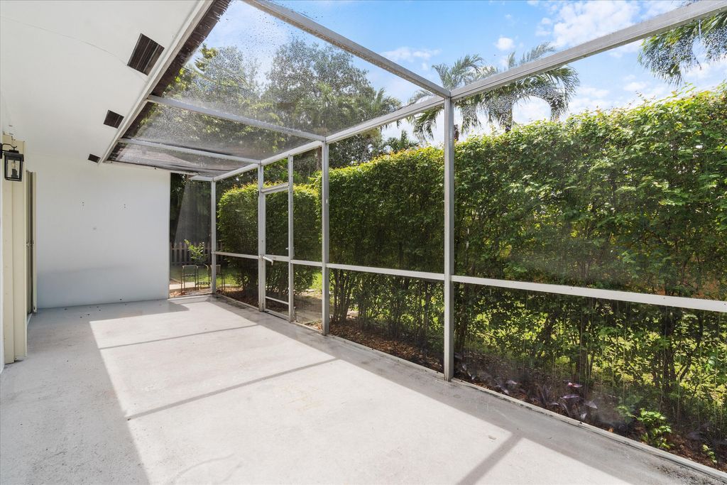 Photo of 22707 SW 64th Way, Boca Raton, FL 33428 (MLS # B26014613)