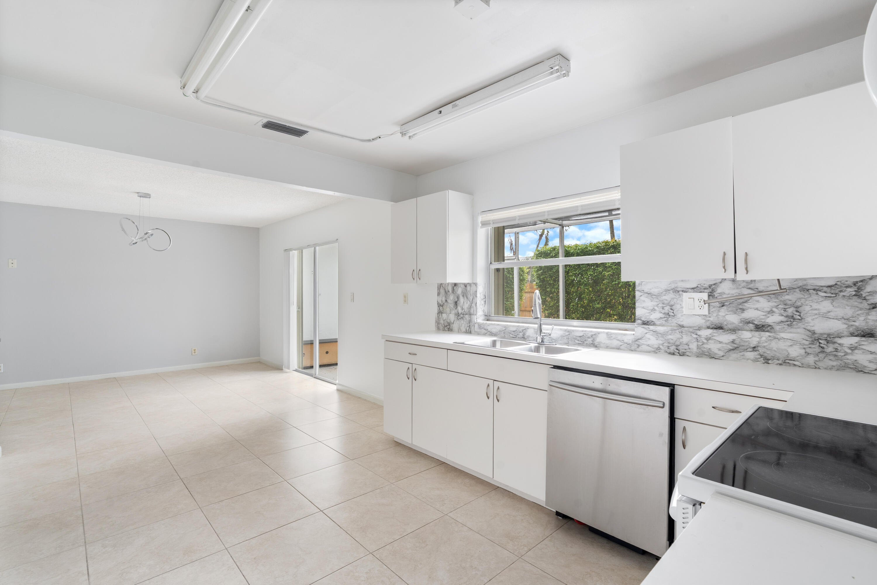 SANDALFOOT COVE SEC 2 - Residential