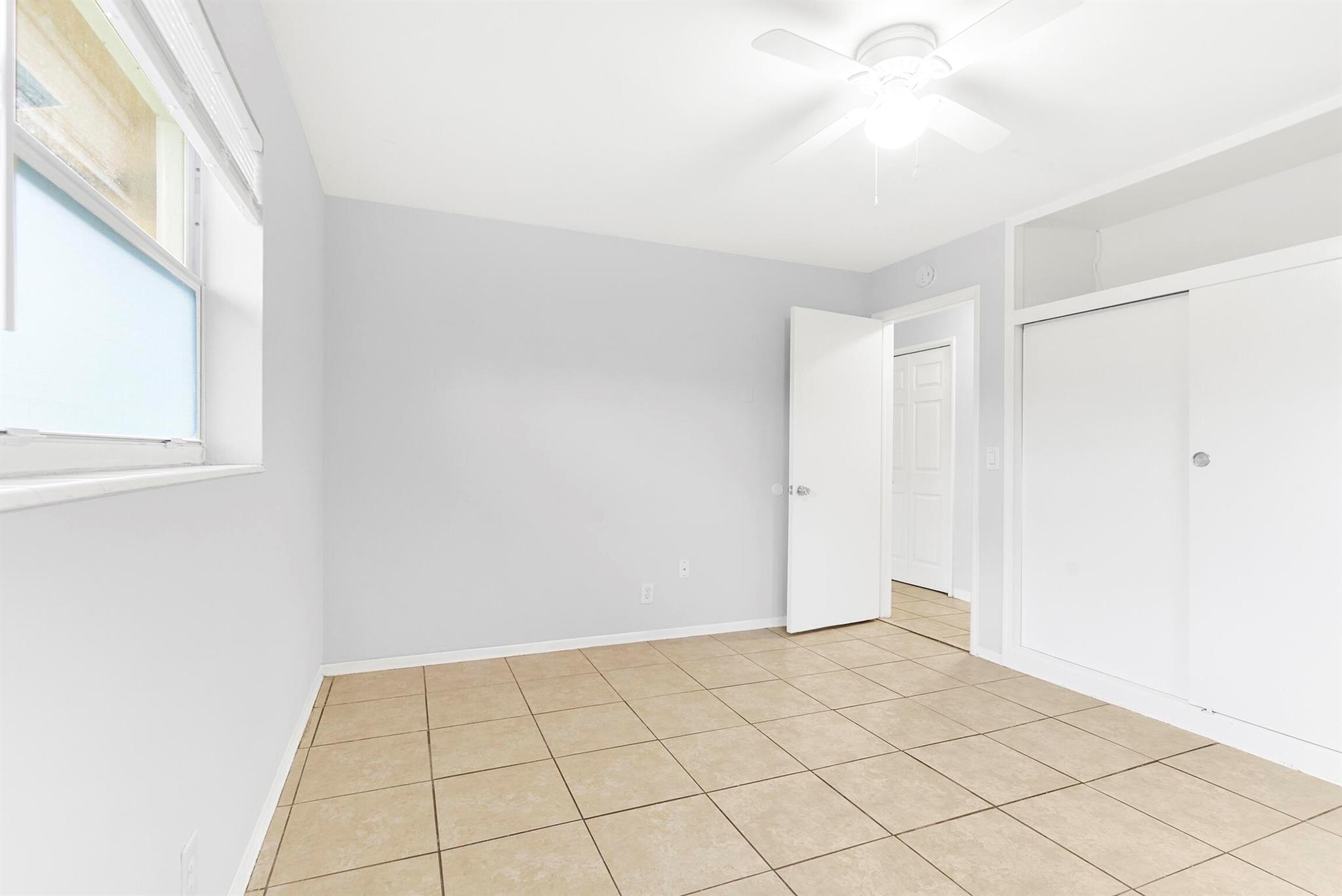 SEACREST ESTATES - Residential Lease