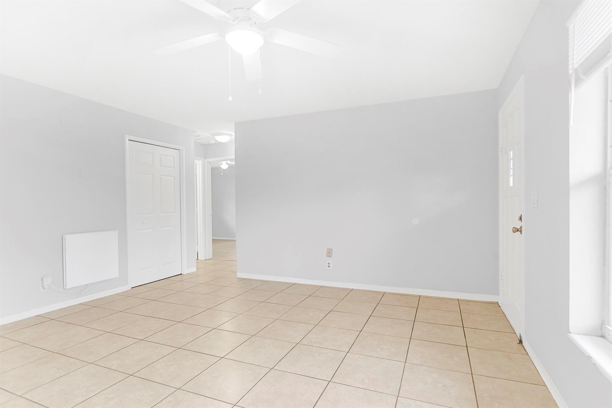 SEACREST ESTATES - Residential Lease