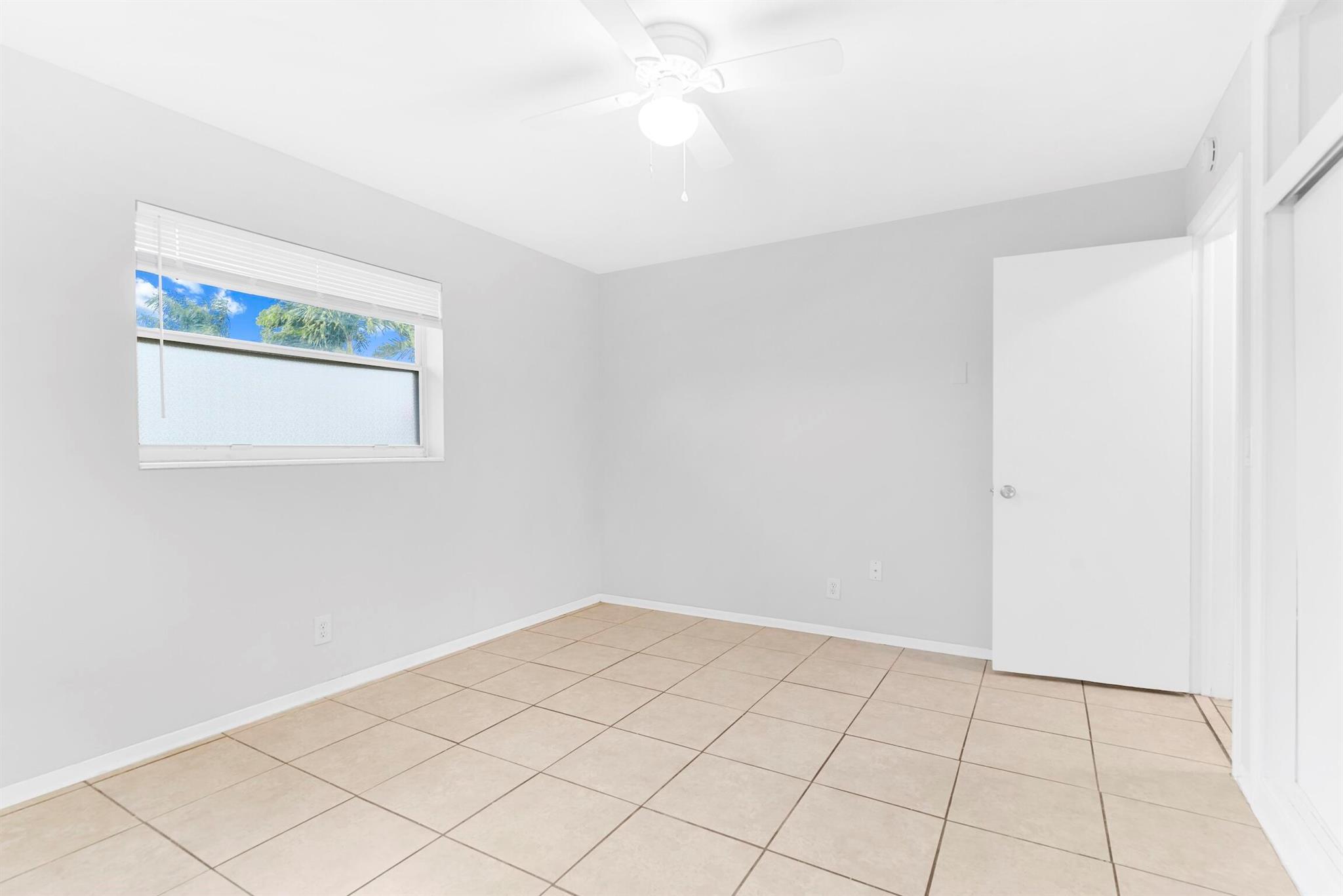 SEACREST ESTATES - Residential Lease