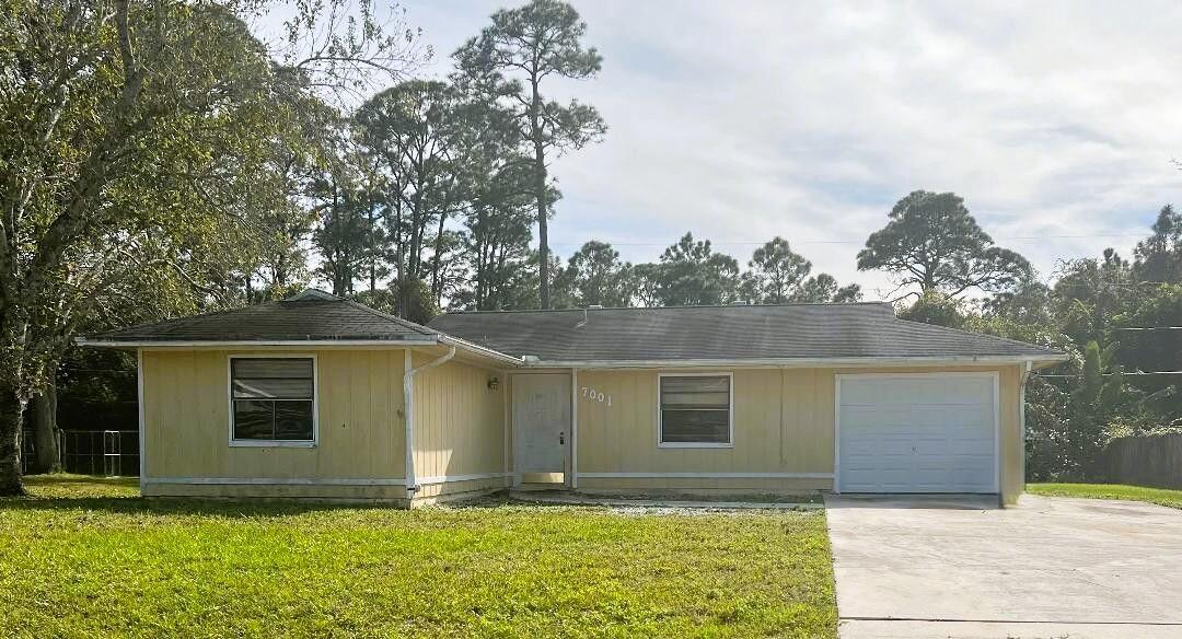 Three bedroom, two bathroom, one car garage home. Tile floors throughout, large yard. Located in northern St. Lucie County in the subdivision of Lakewood Park.