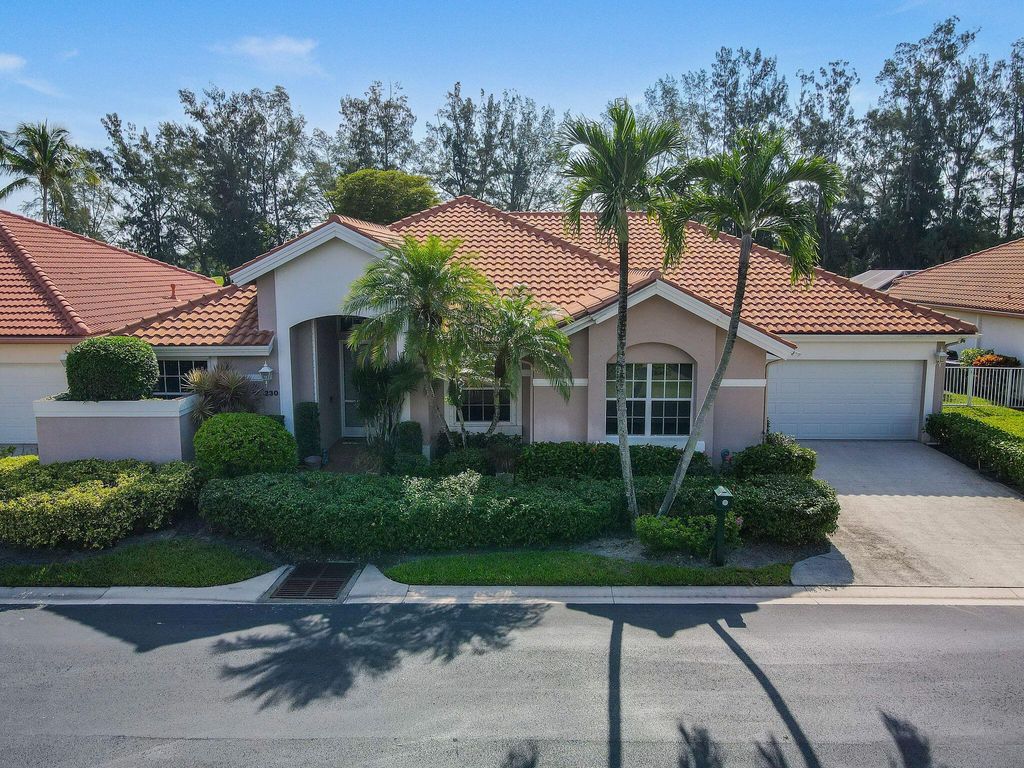 Photo of 230 Eagleton Estates Boulevard, Palm Beach Gardens, FL 33418 (MLS # R10919553)