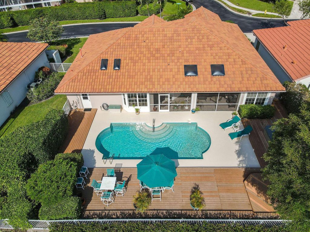 Photo of 230 Eagleton Estates Boulevard, Palm Beach Gardens, FL 33418 (MLS # R10919553)