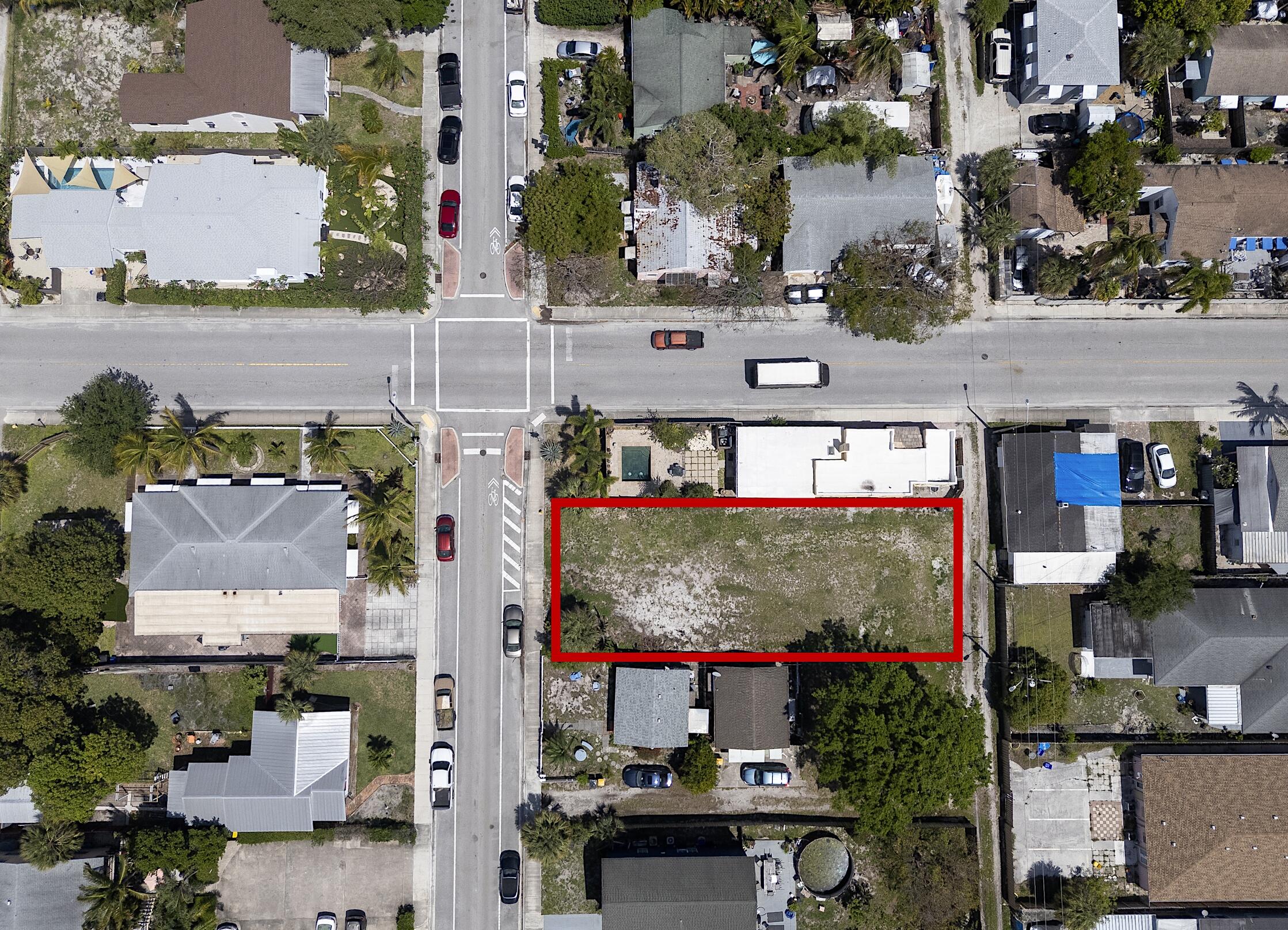 LAKE WORTH TOWN OF - Land