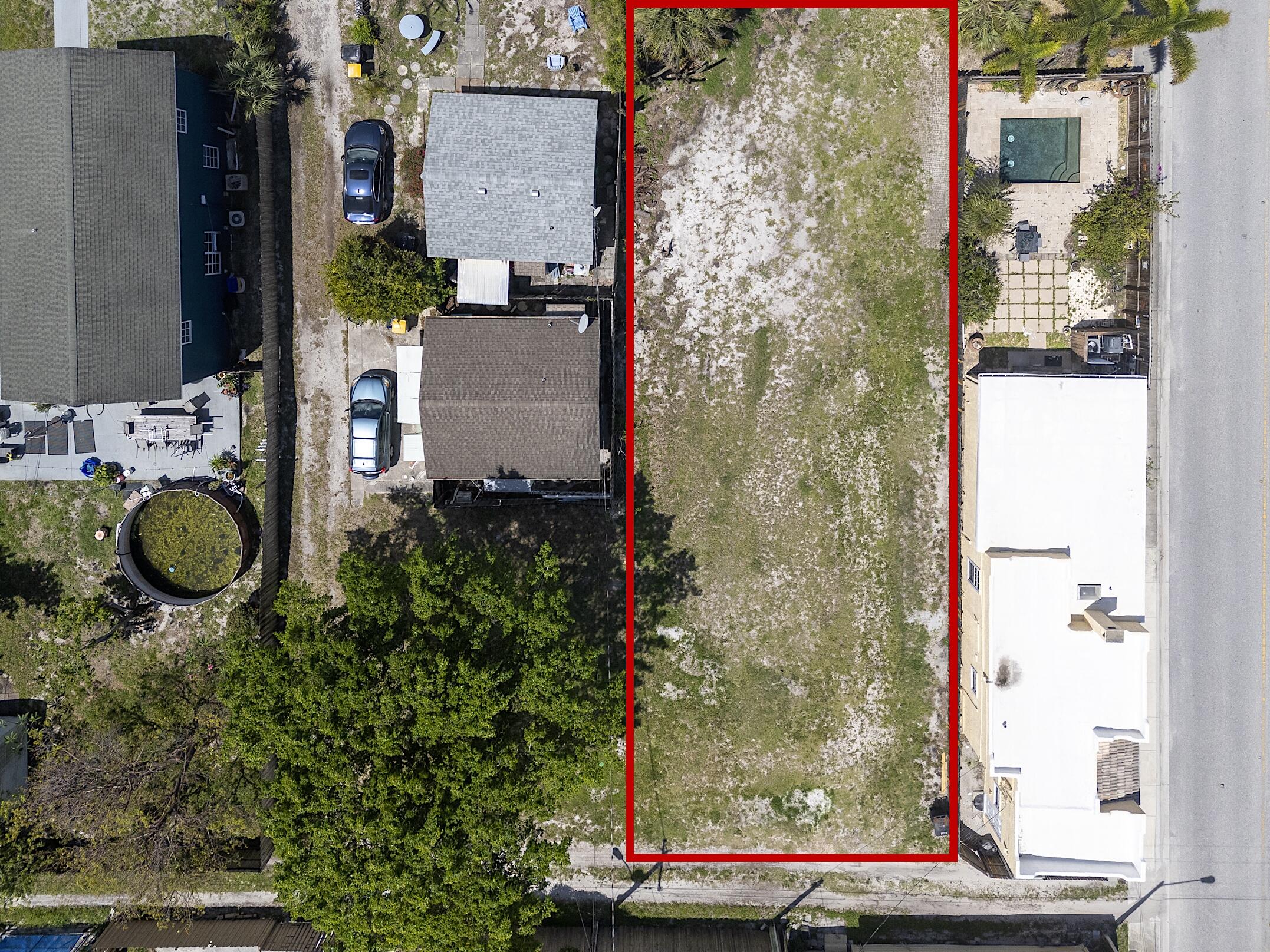 LAKE WORTH TOWN OF - Land