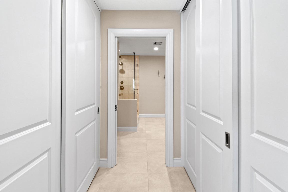 RIVER - Residential Lease