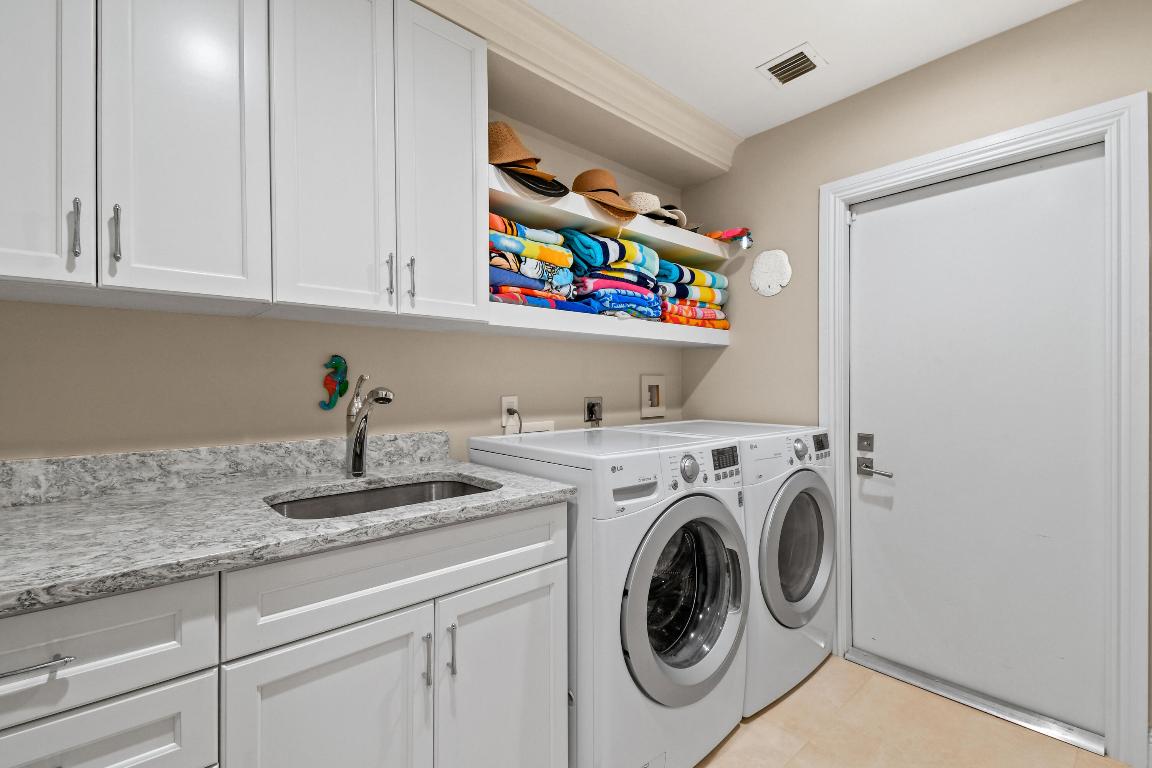 RIVER - Residential Lease