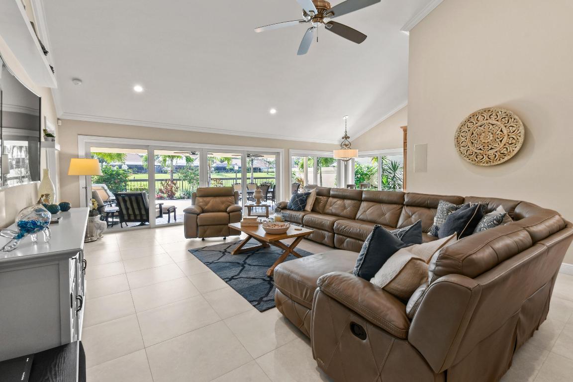 RIVER - Residential Lease