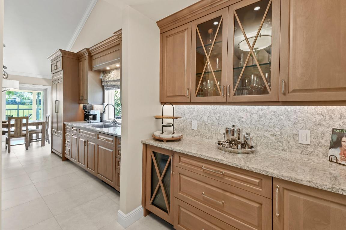 RIVER - Residential Lease