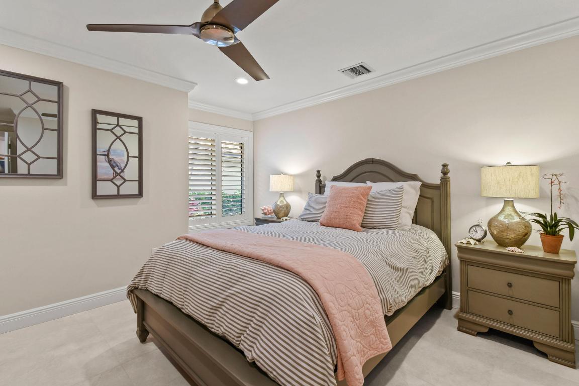 RIVER - Residential Lease