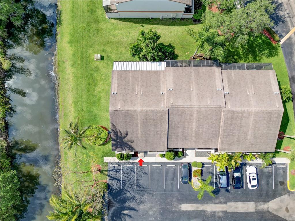 TOWNHOMES AT ORANGE DRIVE - Residential