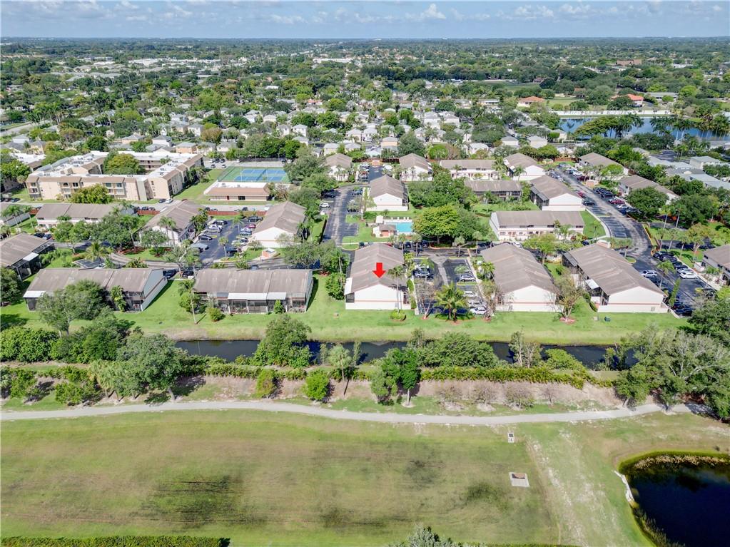 TOWNHOMES AT ORANGE DRIVE - Residential