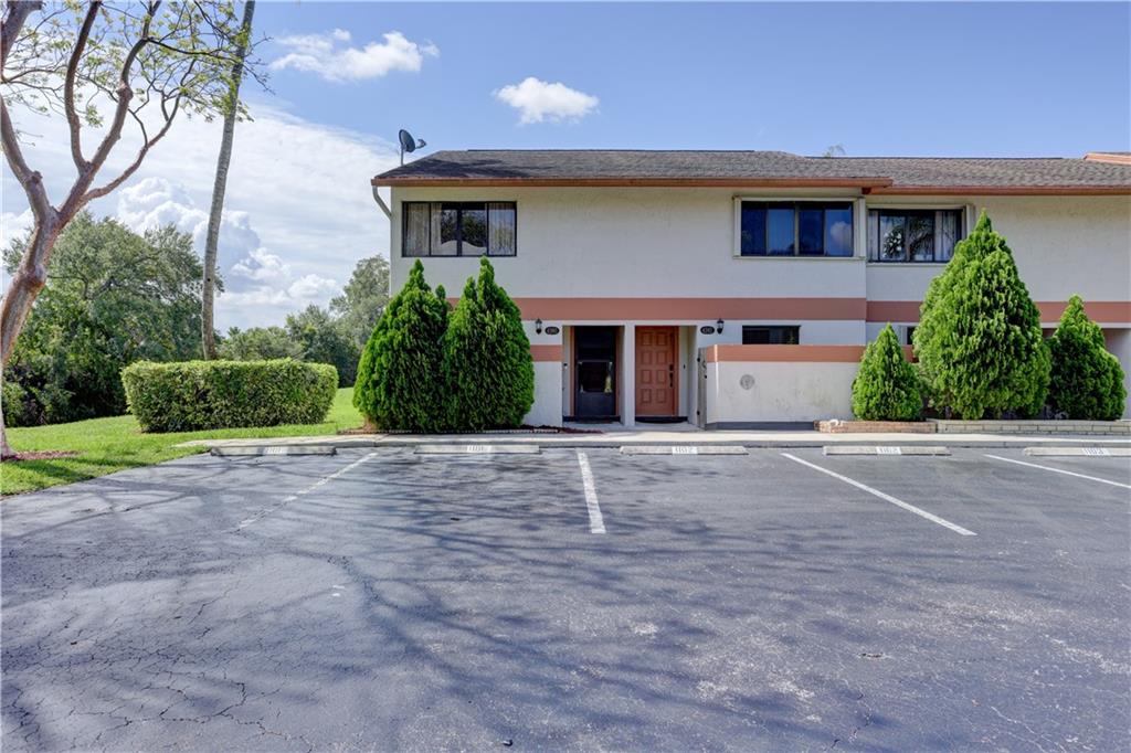 TOWNHOMES AT ORANGE DRIVE - Residential