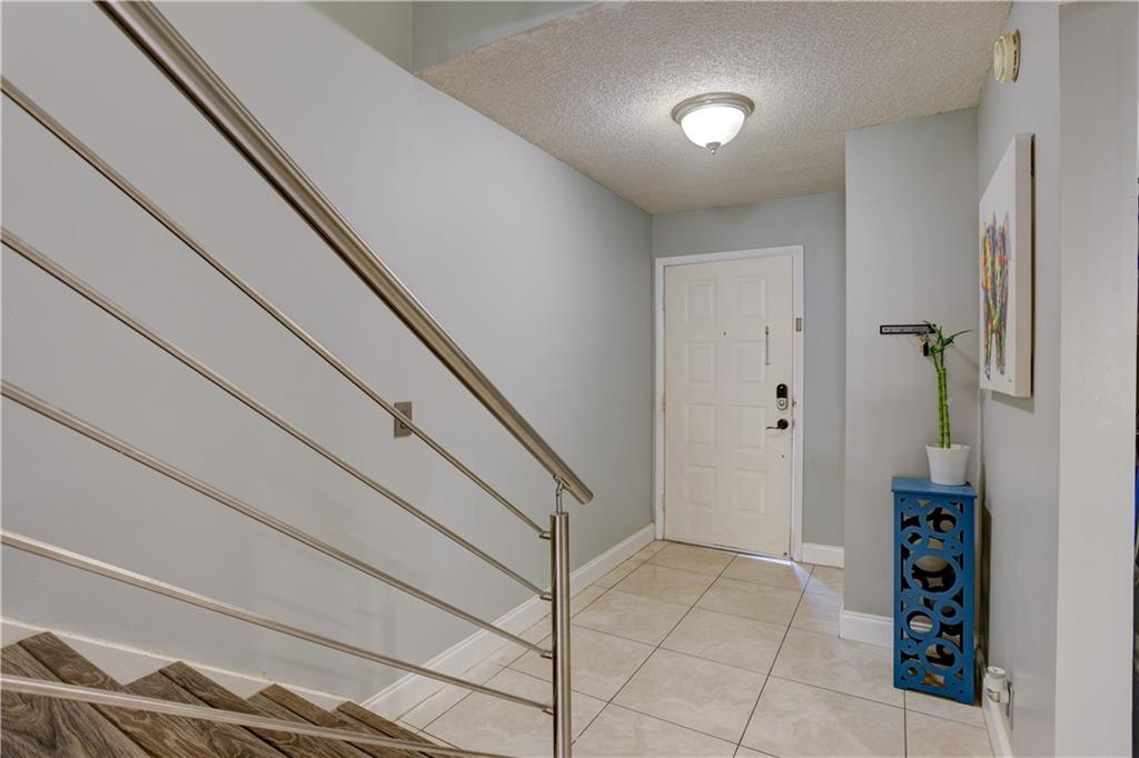 TOWNHOMES AT ORANGE DRIVE - Residential