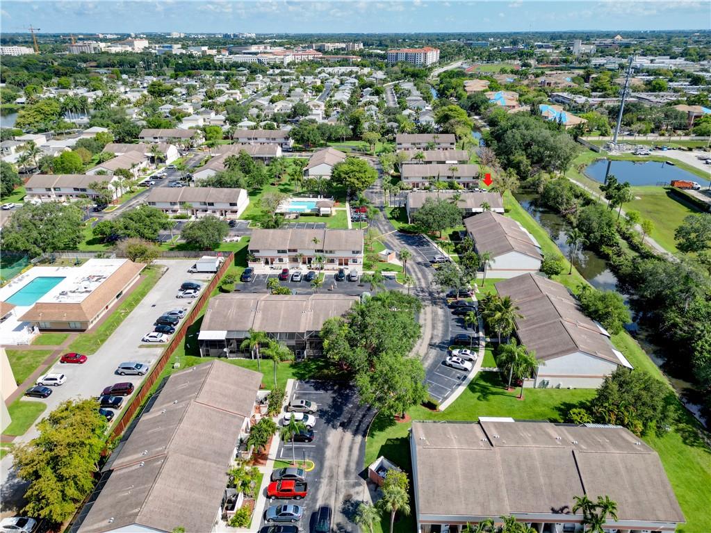 TOWNHOMES AT ORANGE DRIVE - Residential