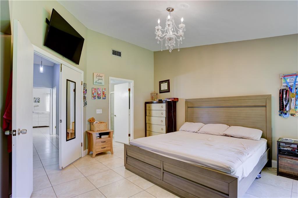 TOWNHOMES AT ORANGE DRIVE - Residential