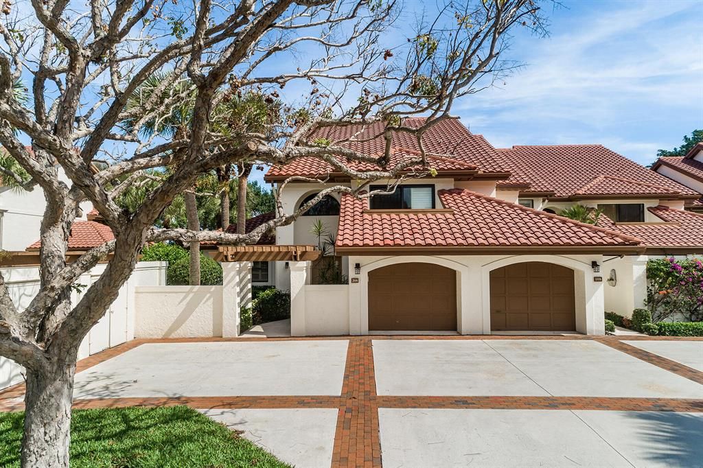 Photo of 16648 Traders Crossing N #108, Jupiter, FL 33477 (MLS # R10756251)