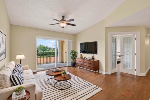 157 YACHT CLUB WAY APT 303, HYPOLUXO, FL 33462 - Image 57eaab108aa48f2e78476ef8bc24c1d6/4136464724