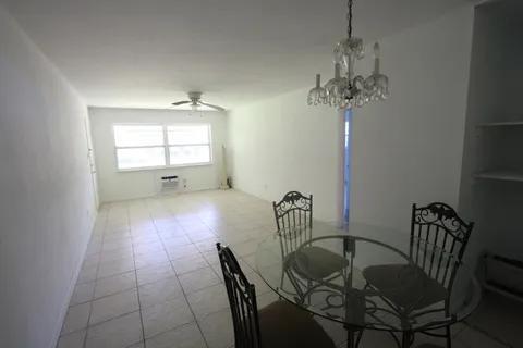 1050 E Sample Road Road E 101