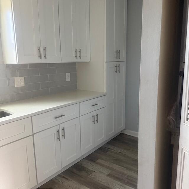 GOLDEN LAKES VILLAGE COND - Residential