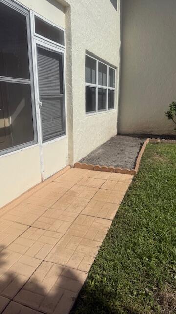 GOLDEN LAKES VILLAGE COND - Residential